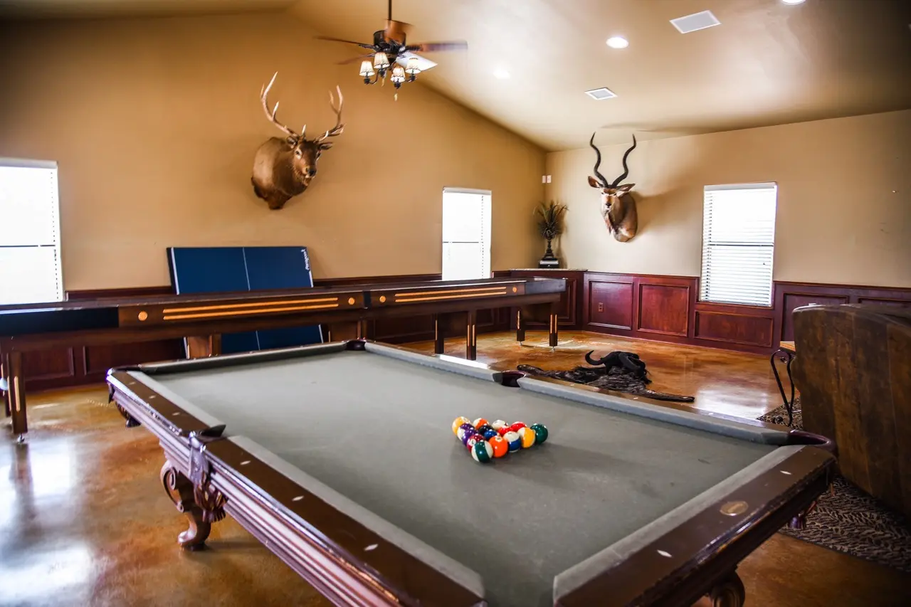 Pool table